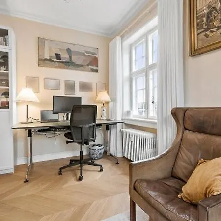 Luxury Family In Appartement *