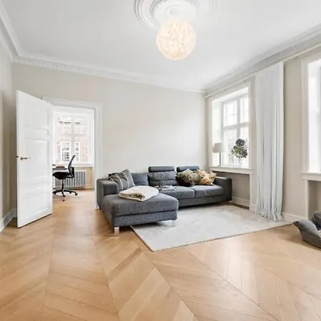 Luxury Family In Kopenhagen